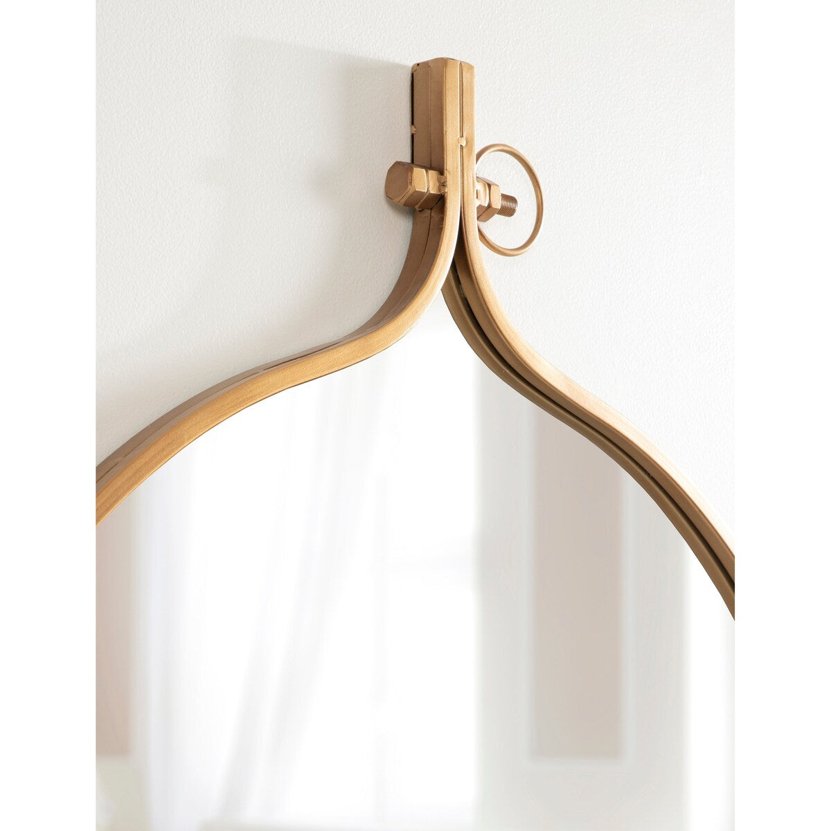 Specchio da parete rotondo Yitro di Kate e Laurel