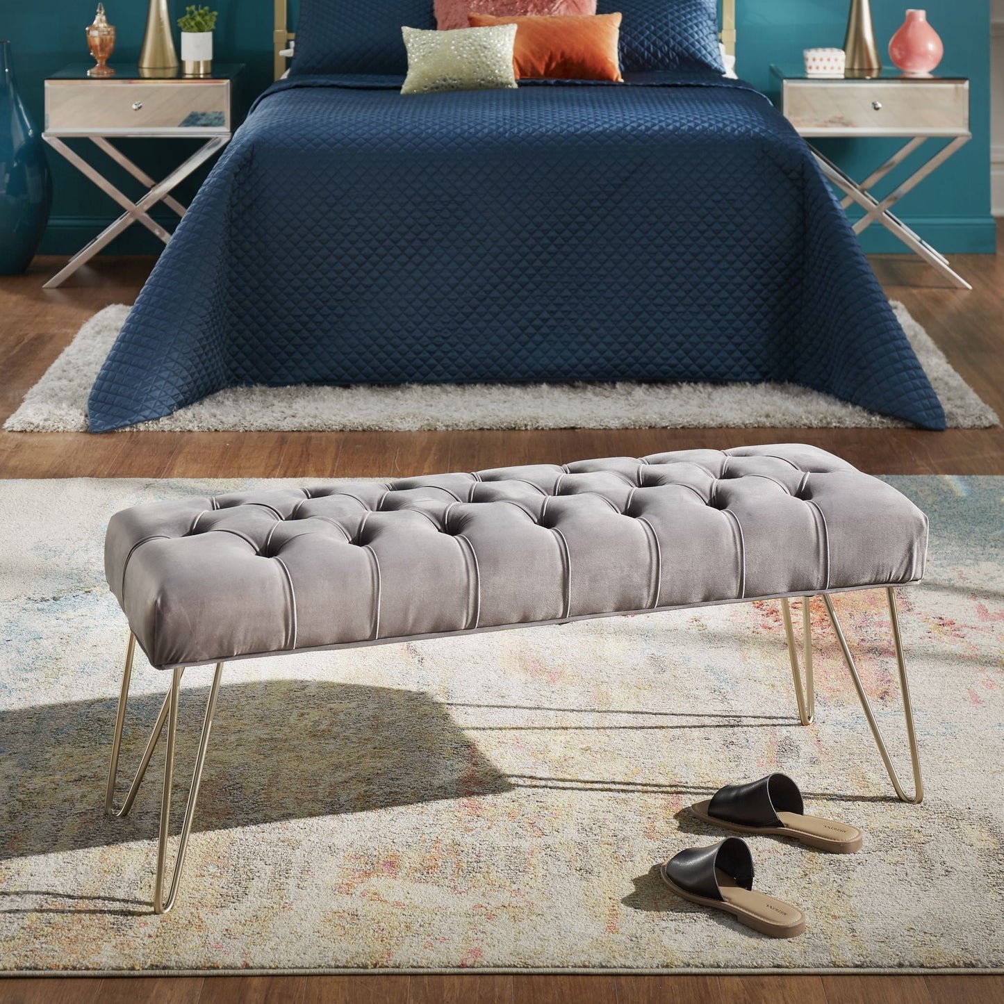 Panca imbottita in velluto Klaus di iNSPIRE Q Bold