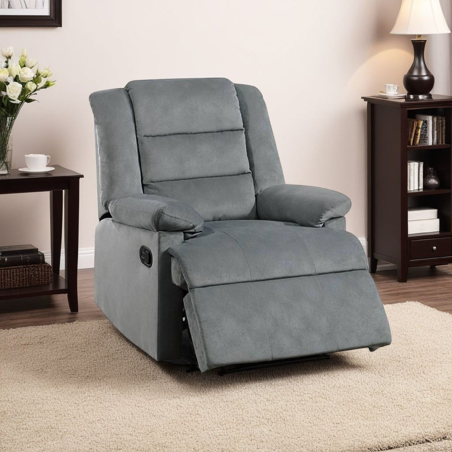 Poltrona reclinabile manuale Kori, imbottita in velluto grigio scuro, legno massello