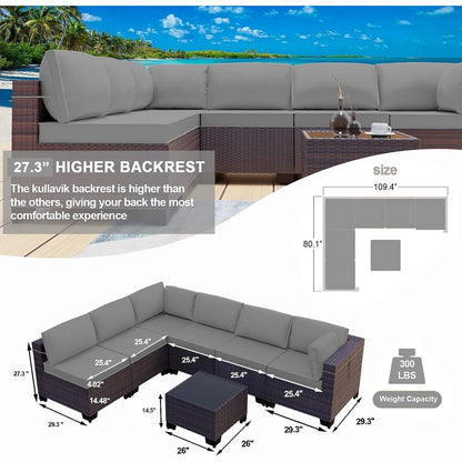 Set di divani componibili da esterno Kullavik da 7 pezzi, set da conversazione in vimini marrone per patio, con cuscini di seduta e tavolo in vetro temperato