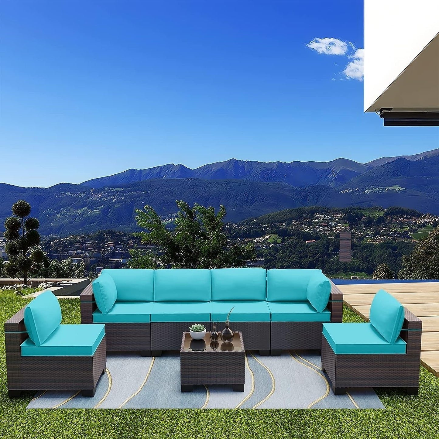 Set di divani componibili da esterno Kullavik da 7 pezzi, set da conversazione in vimini marrone per patio, con cuscini di seduta e tavolo in vetro temperato