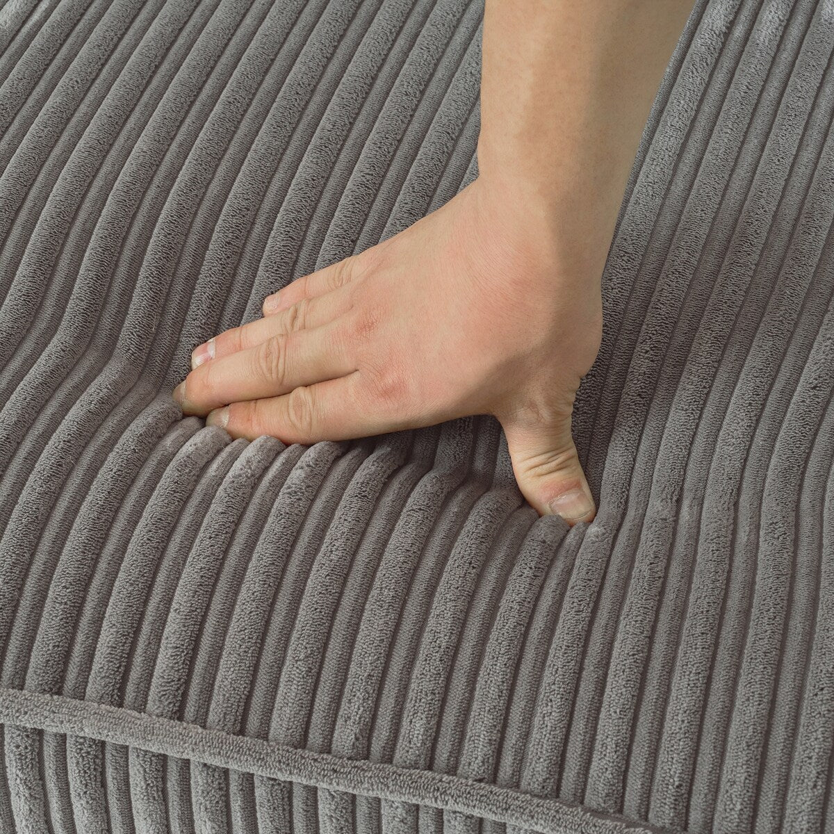 Divano moderno a 3 posti in velluto a coste LUE BONA 81, divano rettangolare imbottito in poliestere con base in legno per soggiorno