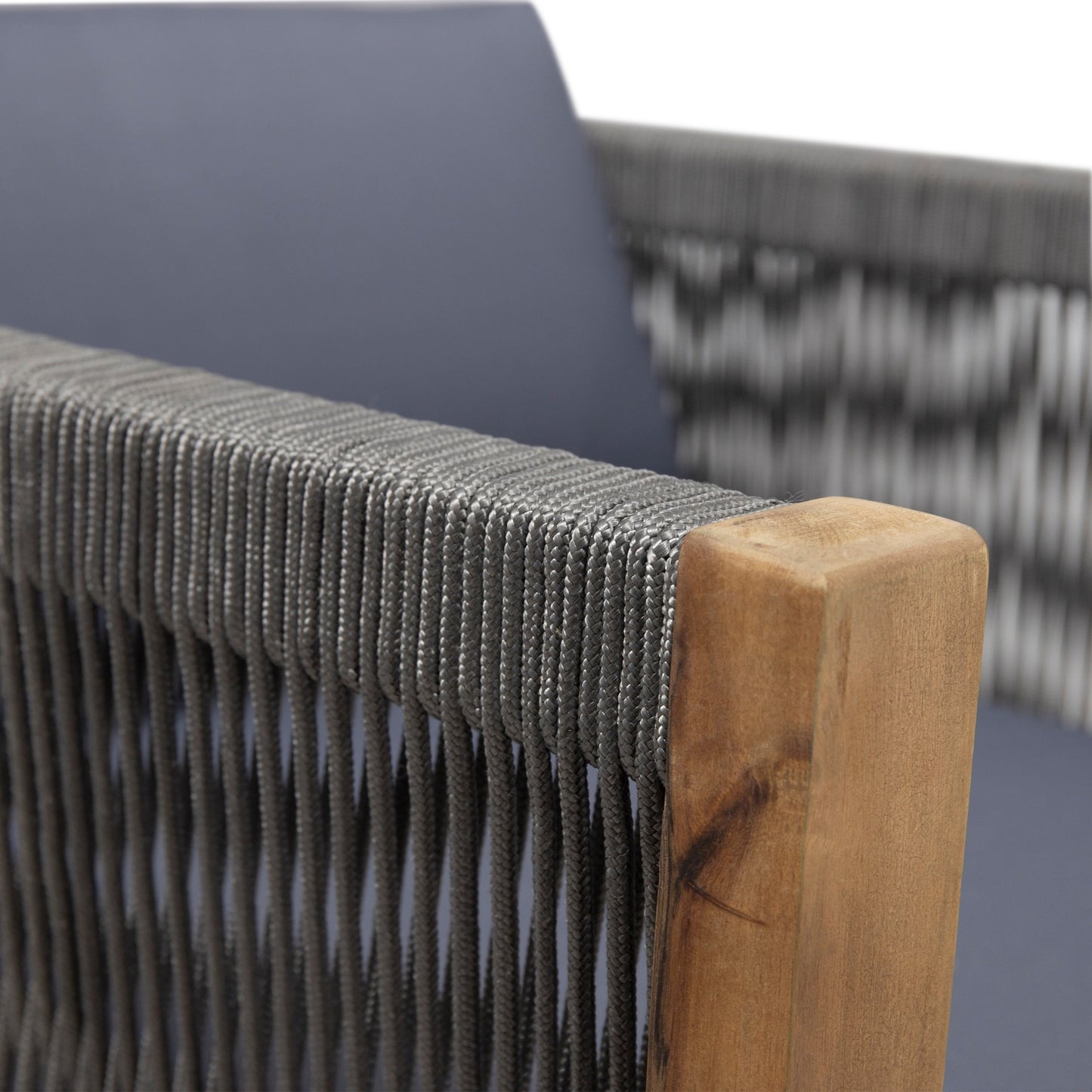 Poltrona da esterno Laurel in legno di acacia e corda di Christopher Knight Home