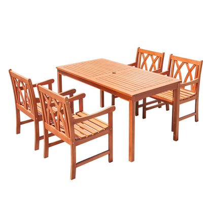 Set da pranzo Lazarus da 5 pezzi con tavolo e poltrona da patio in legno tropicale marrone rossiccio