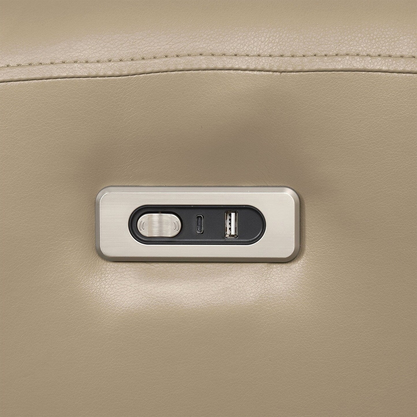 Divano elettrico rivestito in similpelle con porte di ricarica USB