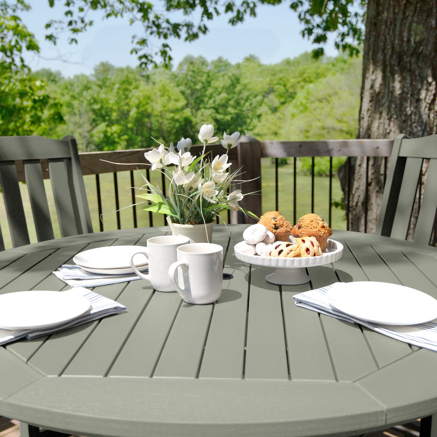 Set da pranzo per esterni Lehigh da 5 pezzi - Tavolo rotondo da 48, altezza bancone