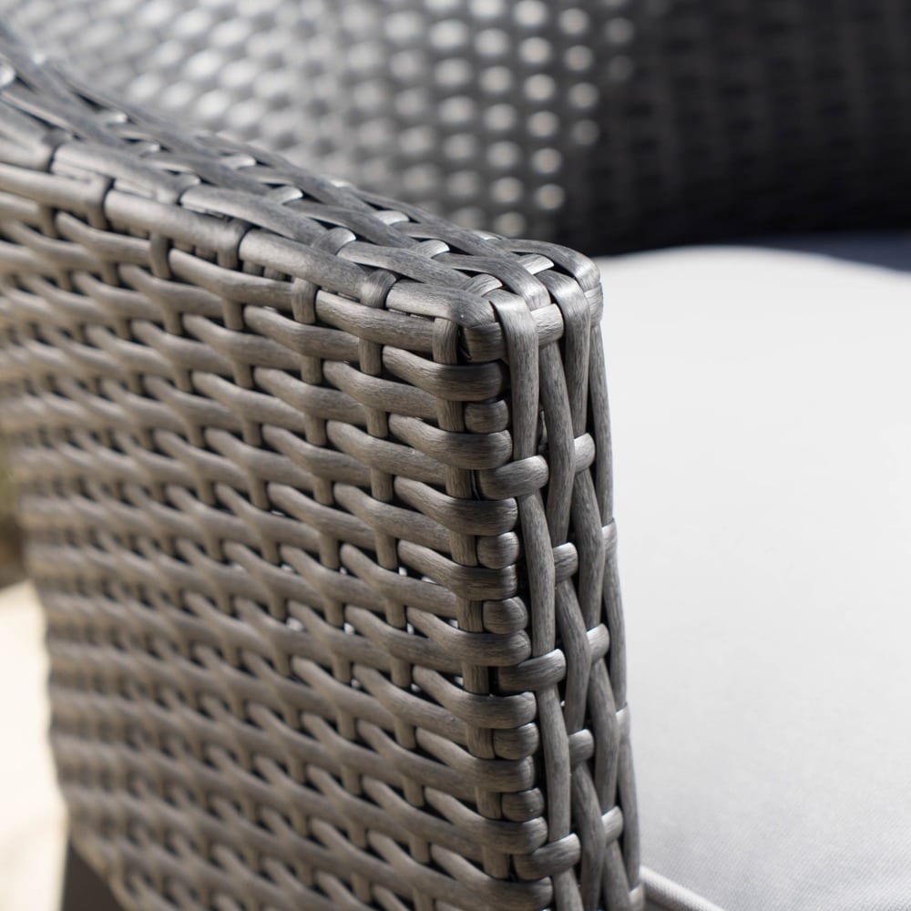 Set da pranzo quadrato in vimini da 5 pezzi Lenox Outdoor con cuscini di Christopher Knight Home