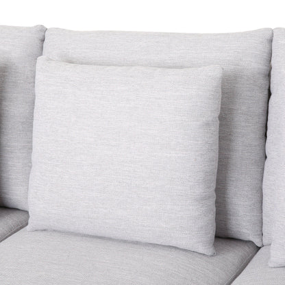 Divano moderno grigio chiaro da 80 a 3 posti con gambe in legno e cuscini coordinati per il soggiorno