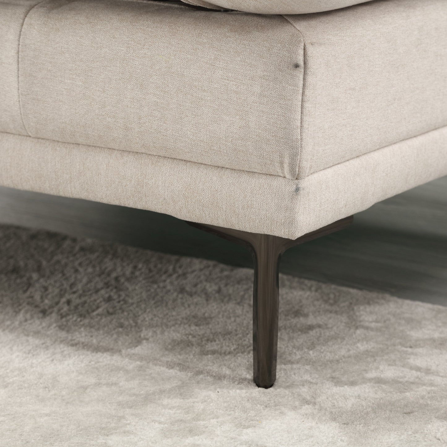 Divano a due posti in lino con braccioli regolabili