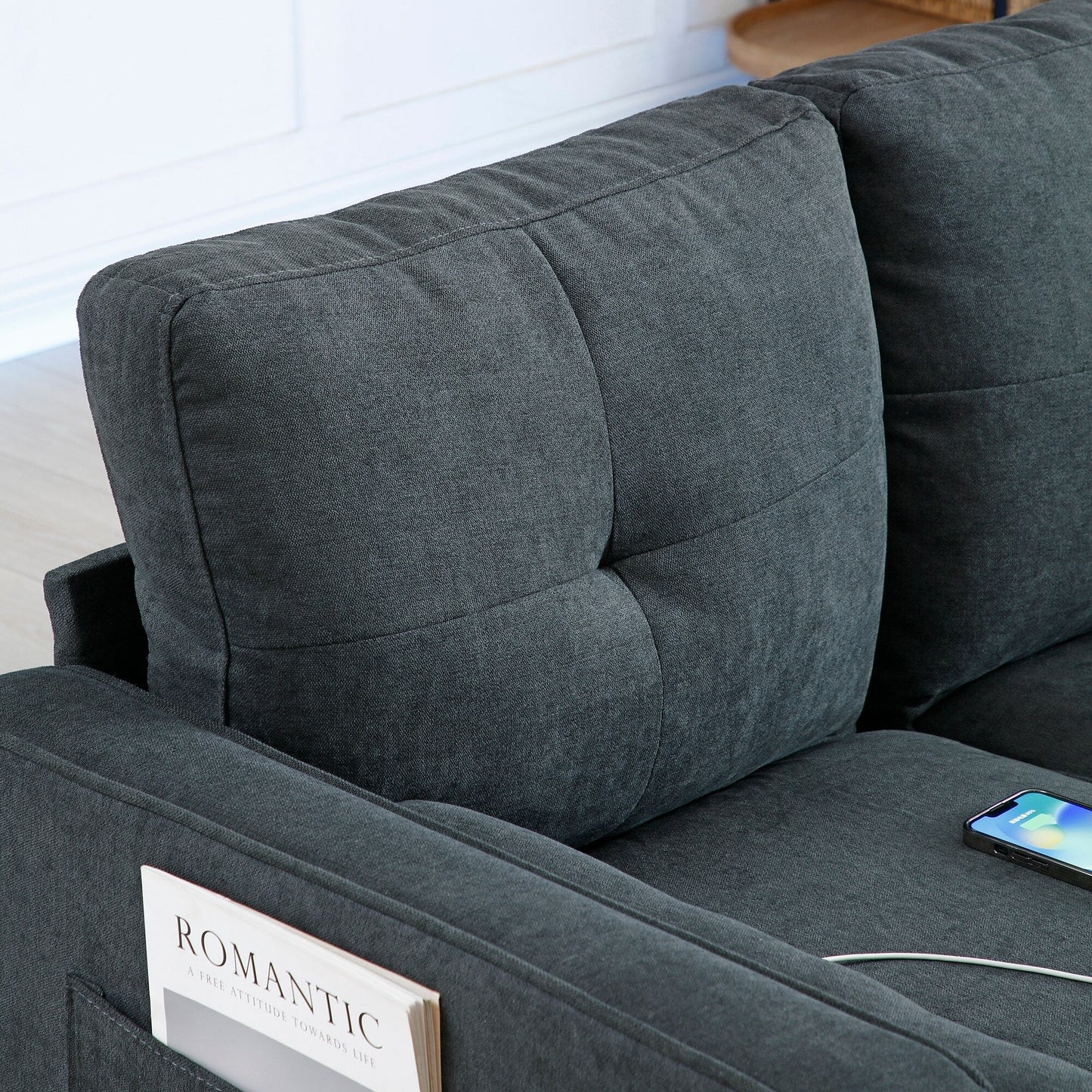 Divano a due posti in lino con luci a LED e porte USB