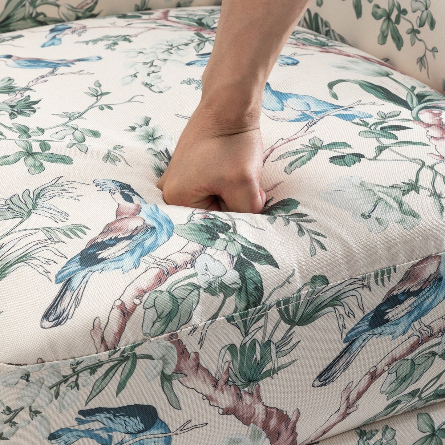 Poltrona reclinabile manuale imbottita in lino con gambe in legno