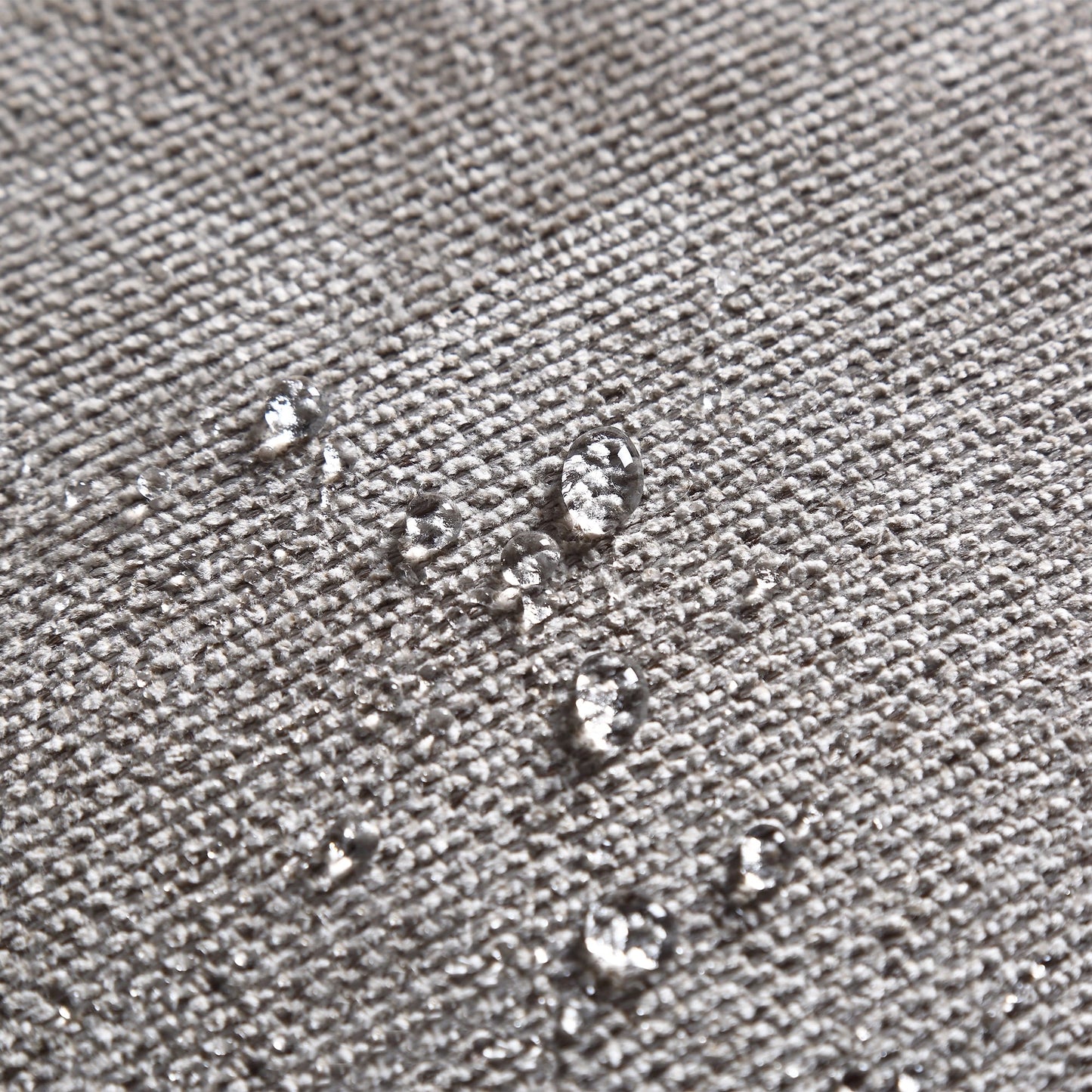 Divano a 3 posti in tessuto impermeabile Living Space con porta di ricarica USB