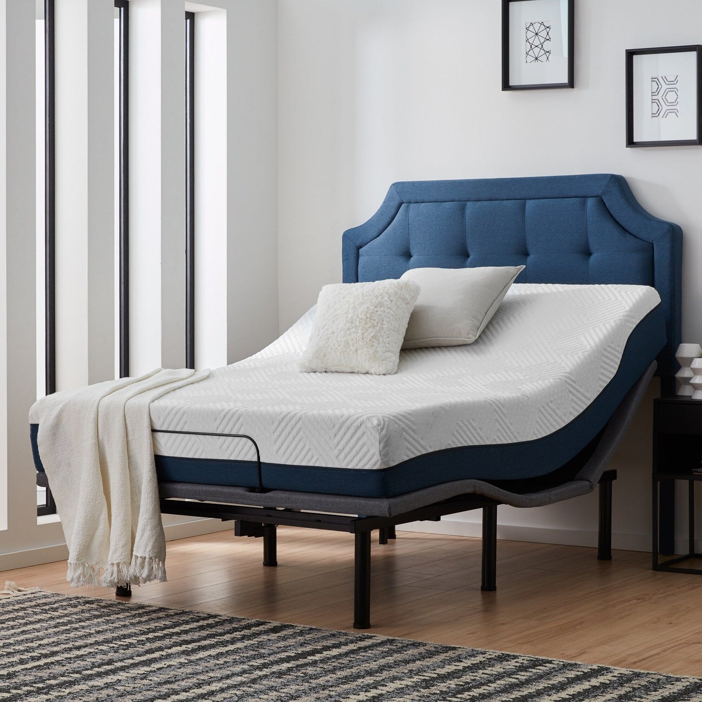 Materasso ibrido in gel e aloe vera da 10 pollici e set letto regolabile Deluxe della collezione Lucid Comfort