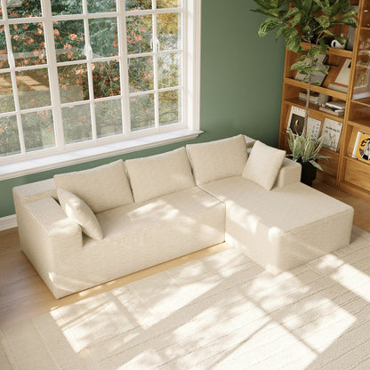 Divano componibile color crema lussuoso e confortevole