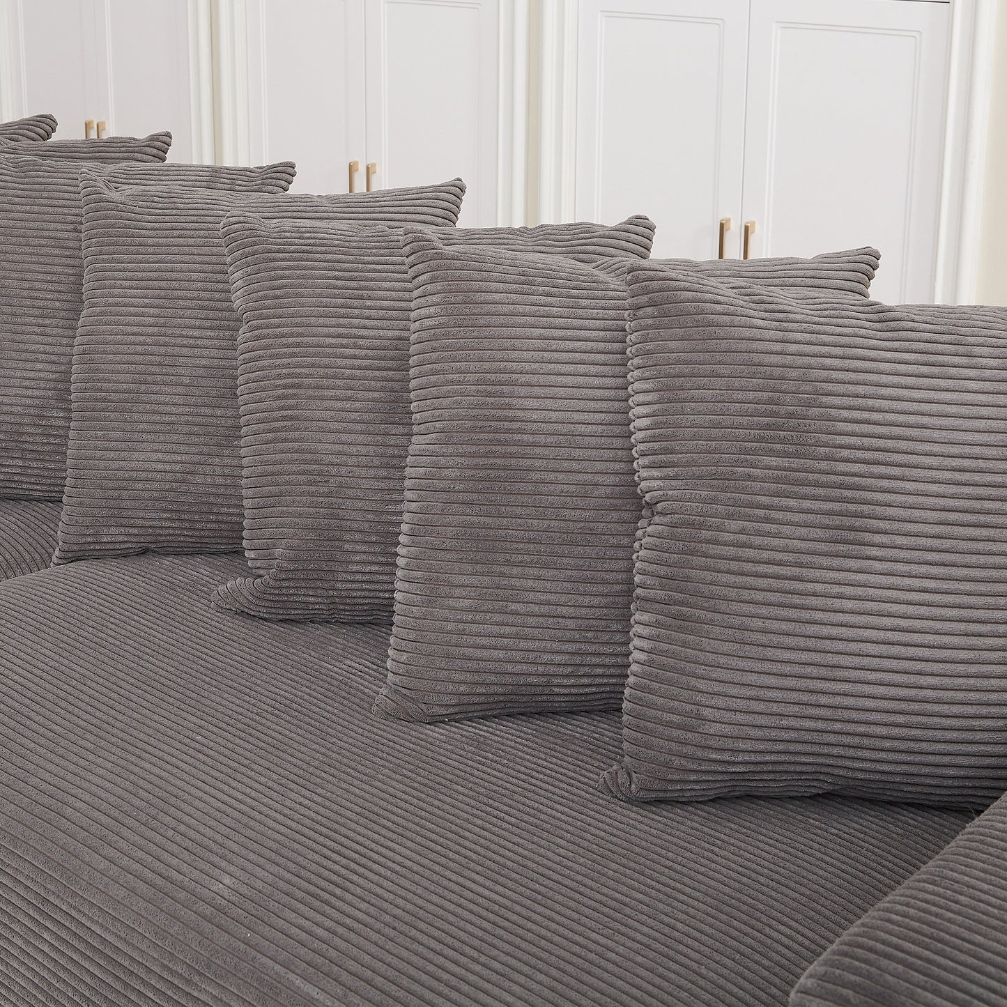 Divano letto di lusso con cuscino morbido: il massimo comfort per la tua casa