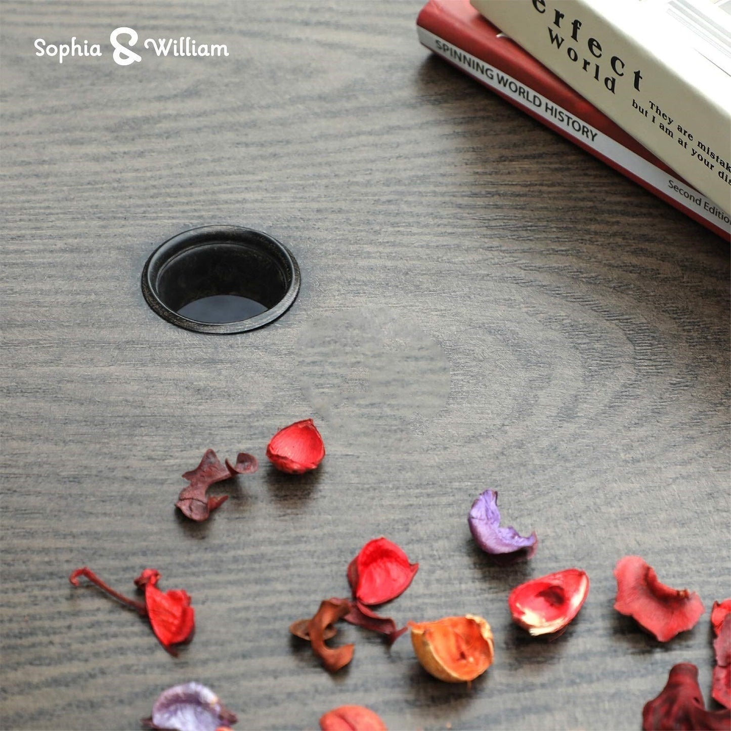 Set da pranzo per esterni da 5 pezzi, 4 sedie girevoli imbottite in schiuma ad asciugatura rapida e 44 tavoli rotondi in metallo effetto legno