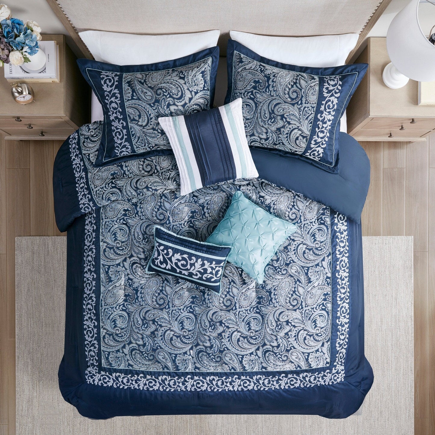 Set copripiumino jacquard Madison Park Elaine Navy da 7 pezzi