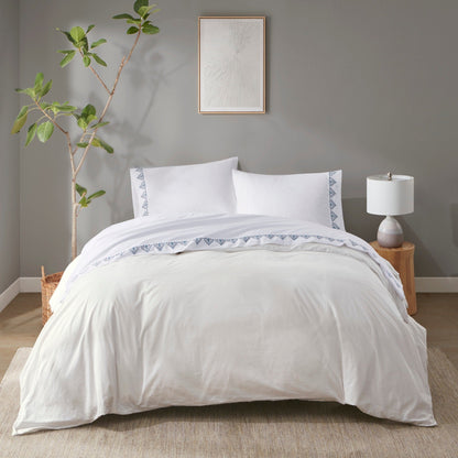 Set di lenzuola in microfibra ricamata Madison Park da 4 pezzi