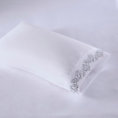 Set di lenzuola in microfibra ricamata Madison Park da 4 pezzi