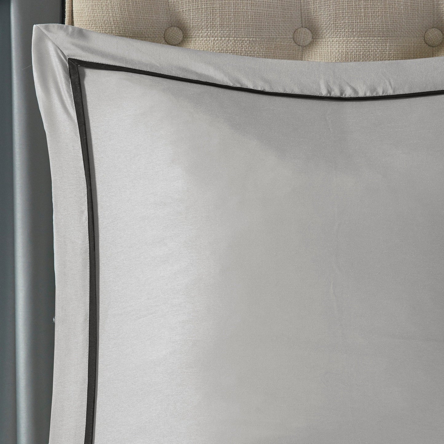 Madison Park Essentials Loretta 24 pezzi Room in a Bag con pannelli per finestre e set di lenzuola