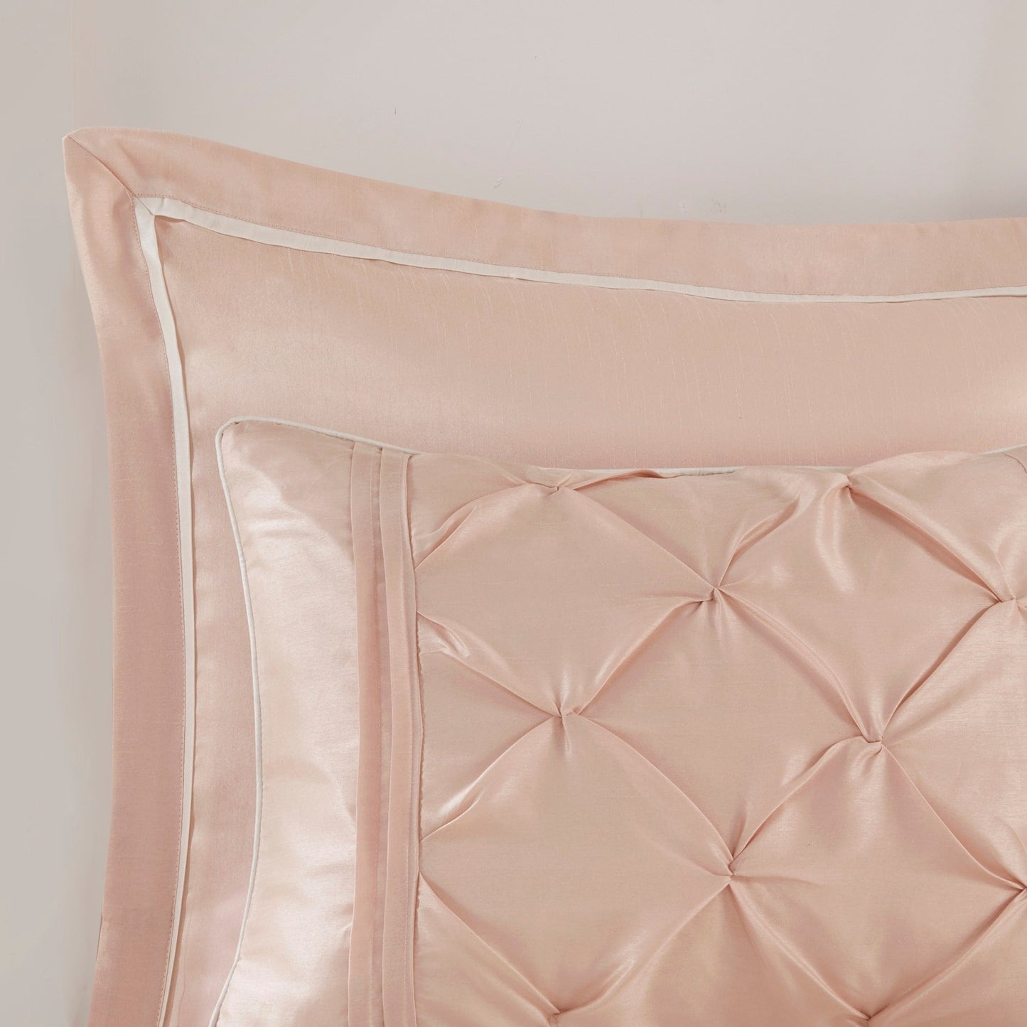 Madison Park Essentials Loretta 24 pezzi Room in a Bag con pannelli per finestre e set di lenzuola