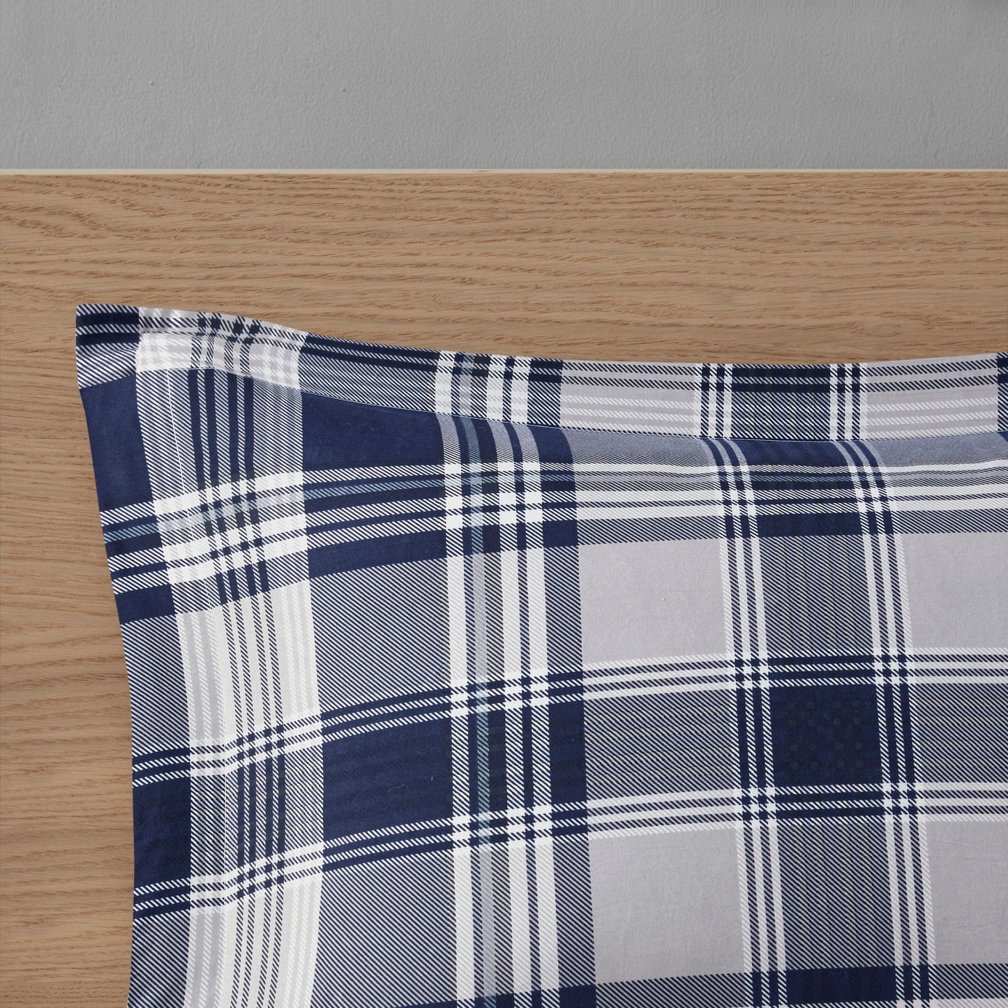 Set copripiumino reversibile Madison Park Essentials Paton Navy con lenzuola