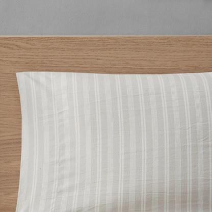 Set copripiumino reversibile Madison Park Essentials Paton Navy con lenzuola