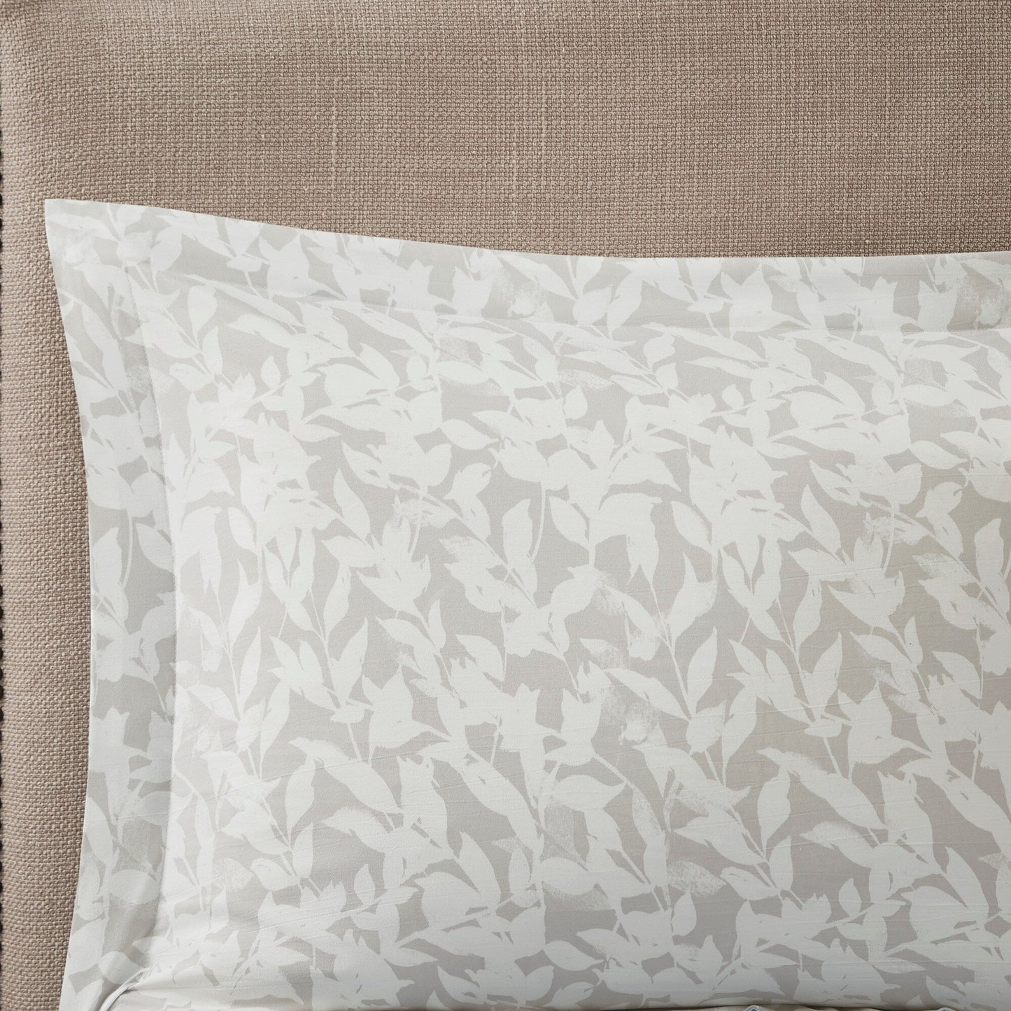 Madison Park Essentials Thelma Set copripiumino reversibile con lenzuola