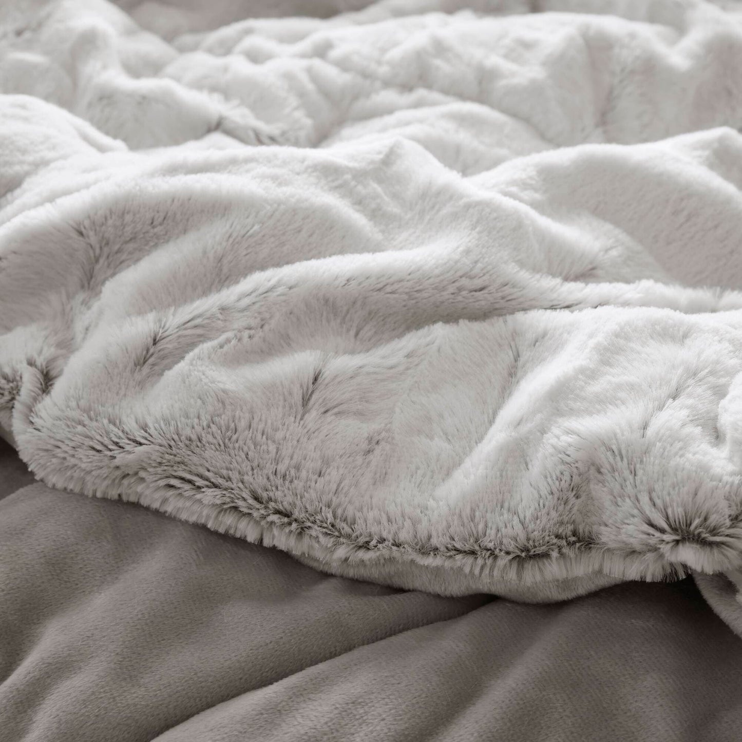 Set copripiumino lungo in pelliccia con stampa posteriore Margot di Madison Park