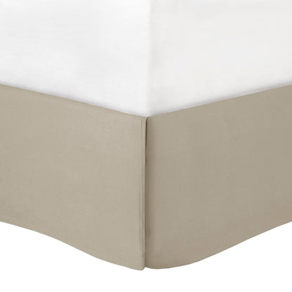 Set copripiumino con bordi in pizzo Marla di Madison Park, 7 pezzi, con cuscini decorativi