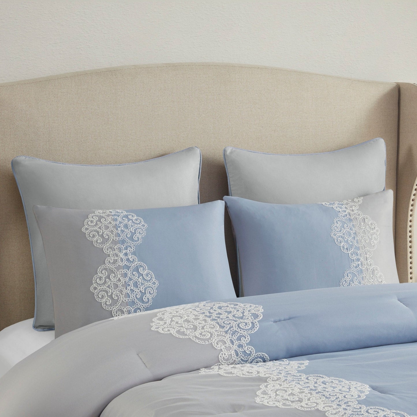 Set di piumoni in microfibra ricamati Madison Park Vera da 8 pezzi