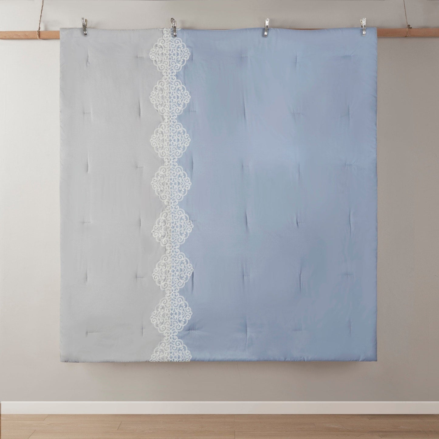 Set di piumoni in microfibra ricamati Madison Park Vera da 8 pezzi