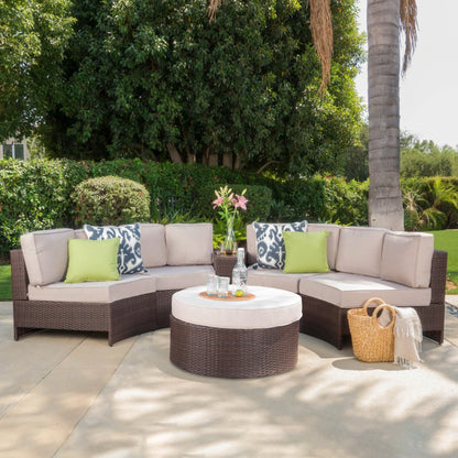 Set di divani curvi da esterno Madras Zanzibar in vimini con pouf di Christopher Knight Home