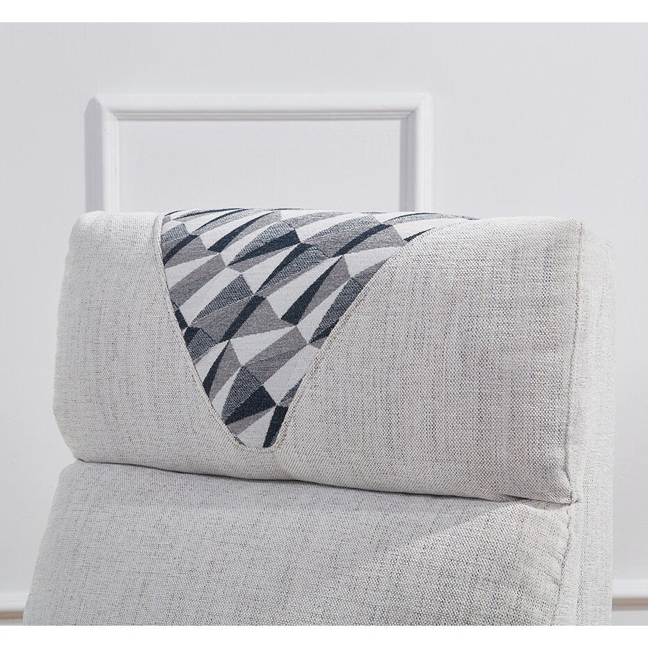 Poltrona reclinabile manuale dal design classico con braccioli imbottiti, soggiorno