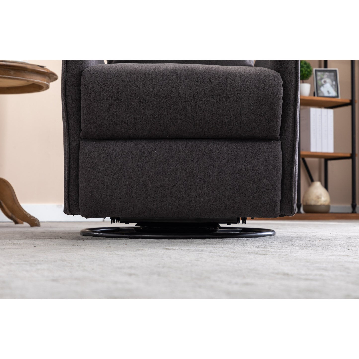 Poltrona reclinabile girevole manuale con schienale e poggiapiedi regolabili