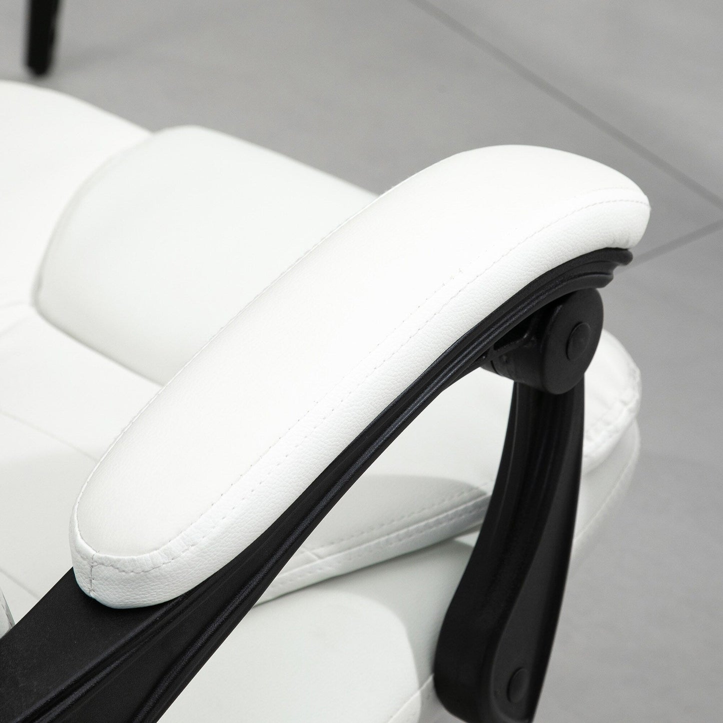 Poltrona da ufficio massaggiante con 7 motori vibranti, reclinazione di 155°, poggiapiedi e pelle PU