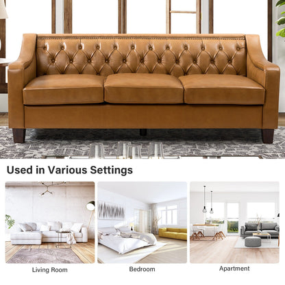 Divano di transizione Mateo 82.28 in vera pelle con finiture a borchie e schienale con bottoni