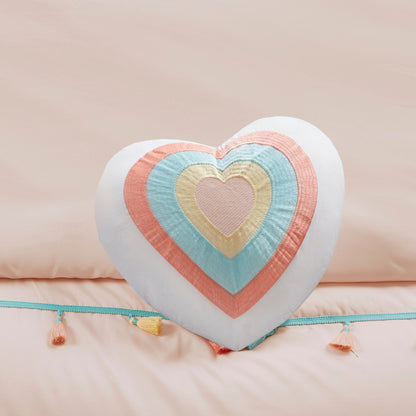 Set di trapunta con nappe Tanya per bambini di Intelligent Design con cuscino a forma di cuore