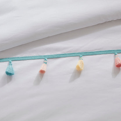 Set di trapunta con nappe Tanya per bambini di Intelligent Design con cuscino a forma di cuore