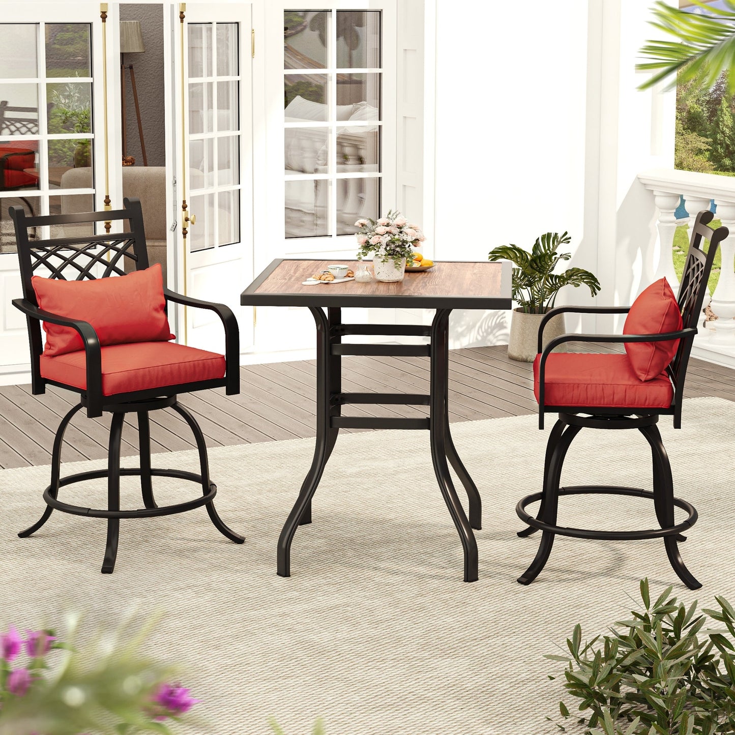 Set da pranzo girevole per esterni con sedie imbottite da 29 W, tavolo da patio