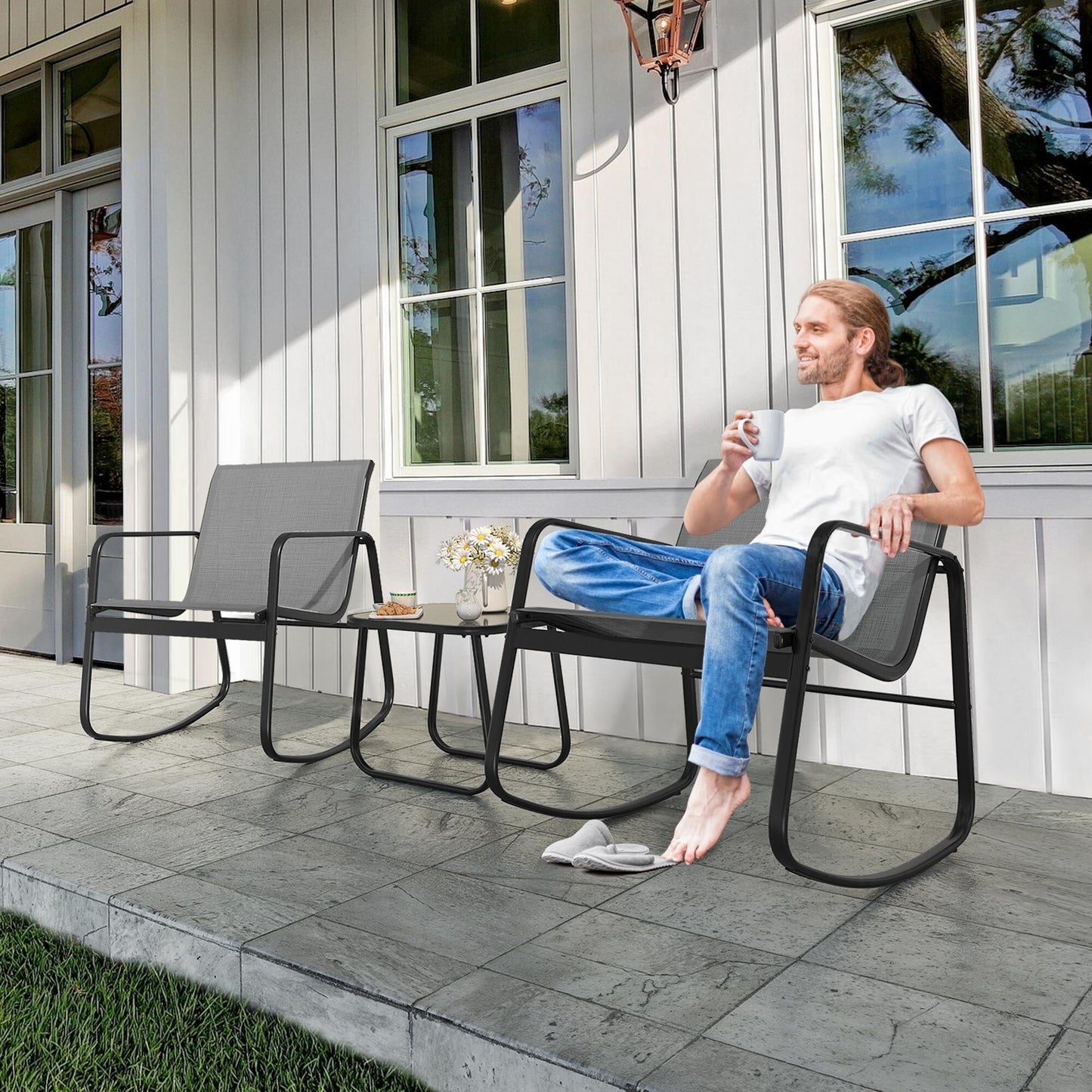 Set da bistrot con mobili da giardino a dondolo Moasis da 3 pezzi, sedie e tavolo in vetro