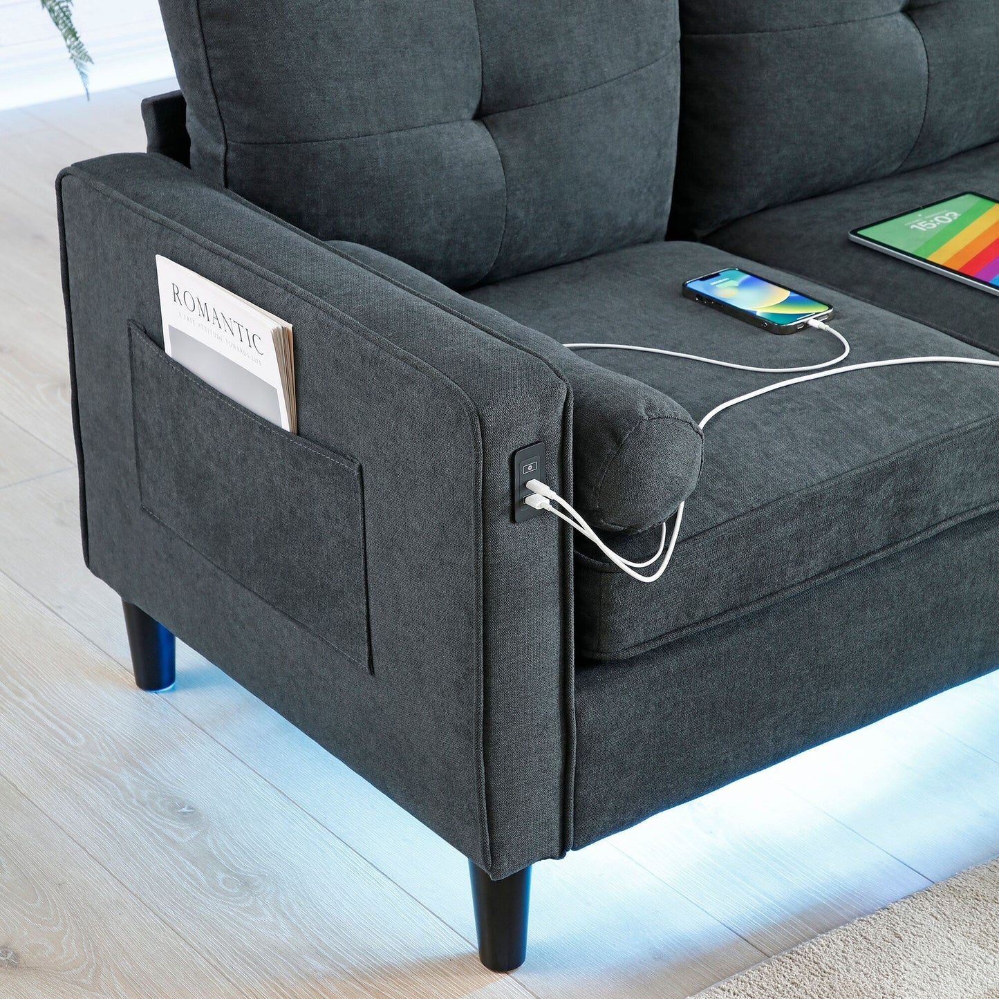 Divano moderno in lino da 57,87 pollici con luci a LED e 2 porte USB per soggiorno