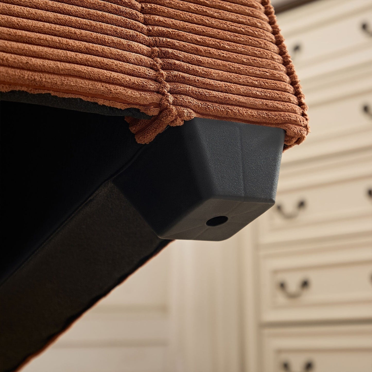 Divano moderno a 3 posti in velluto a coste 87.4 con seduta profonda, portabicchieri e borse portaoggetti per soggiorno