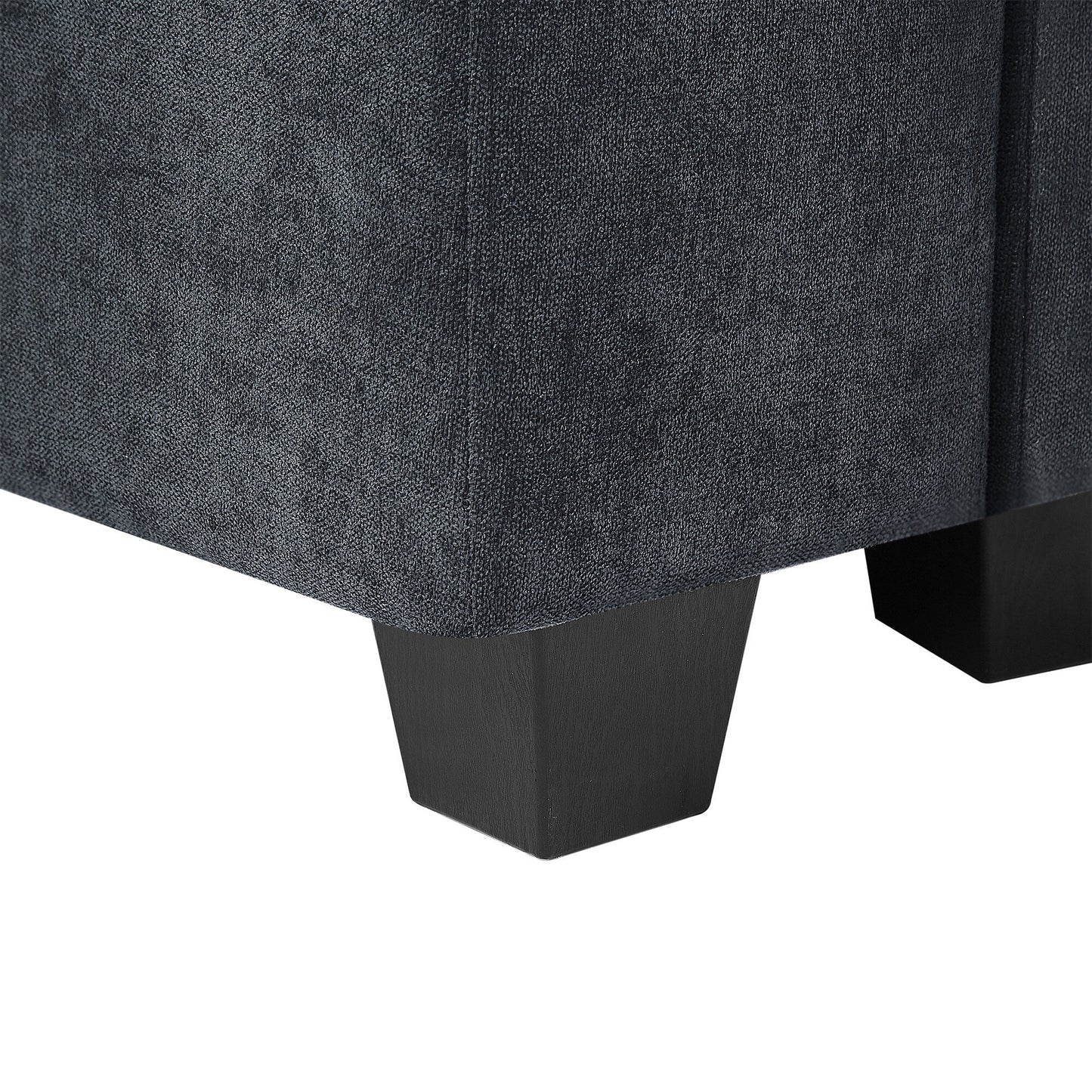 Divano componibile moderno a forma di L imbottito in piume con chaise longue reversibile e cuscini per soggiorno