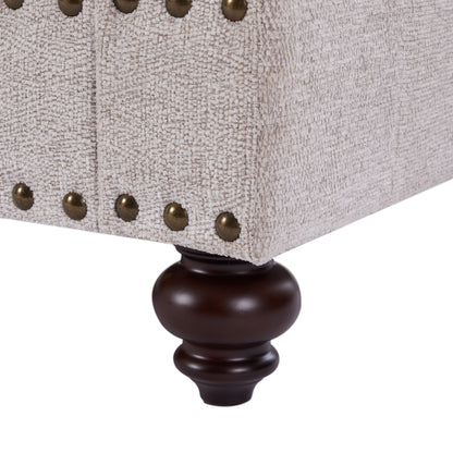 Divano letto moderno in tessuto ciniglia con finiture a borchie e cuscini lombari, divano con braccioli arrotolati