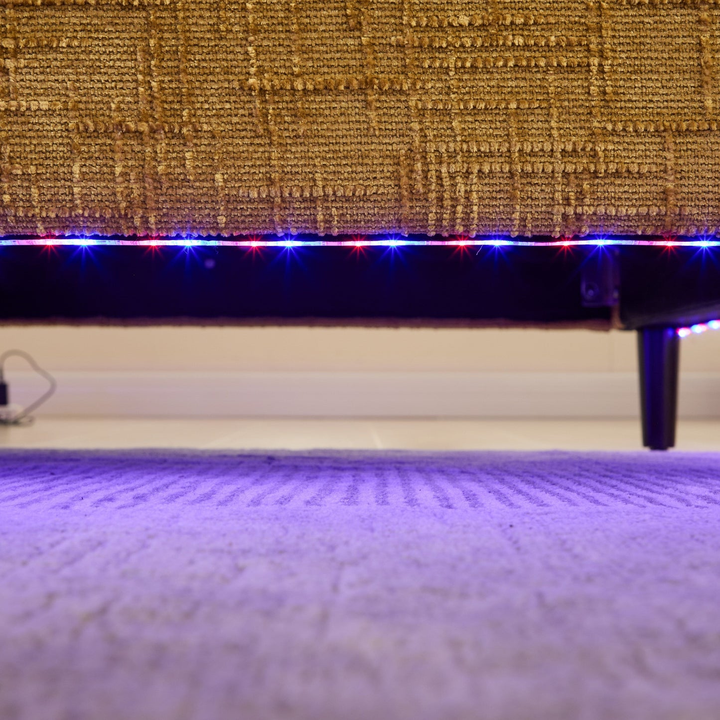 Divano moderno a 2 posti in ciniglia con gambe in legno, luce a LED, porta di ricarica USB e borsa portaoggetti, per soggiorno, camera da letto, studio