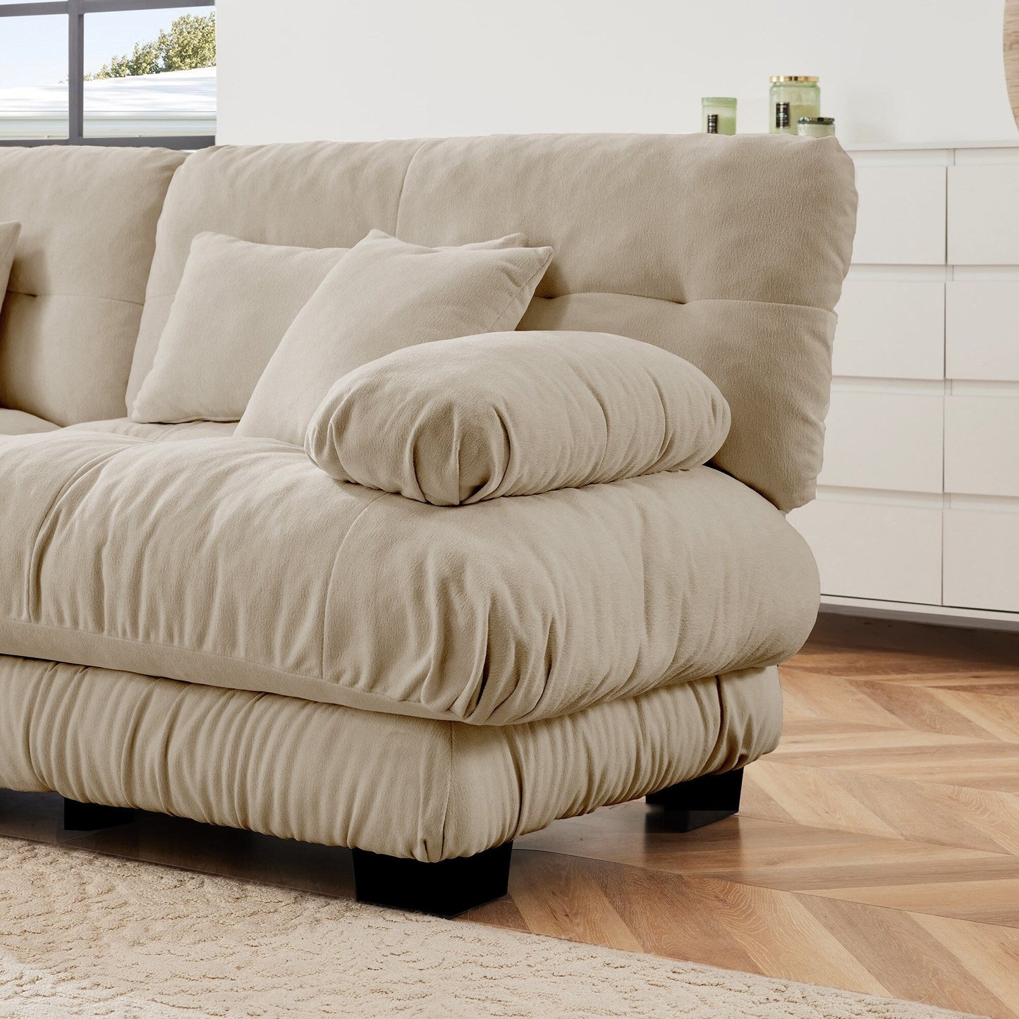 Divano componibile modulare moderno a forma di U con sedute profonde, 2 pouf e cuscini decorativi per il soggiorno