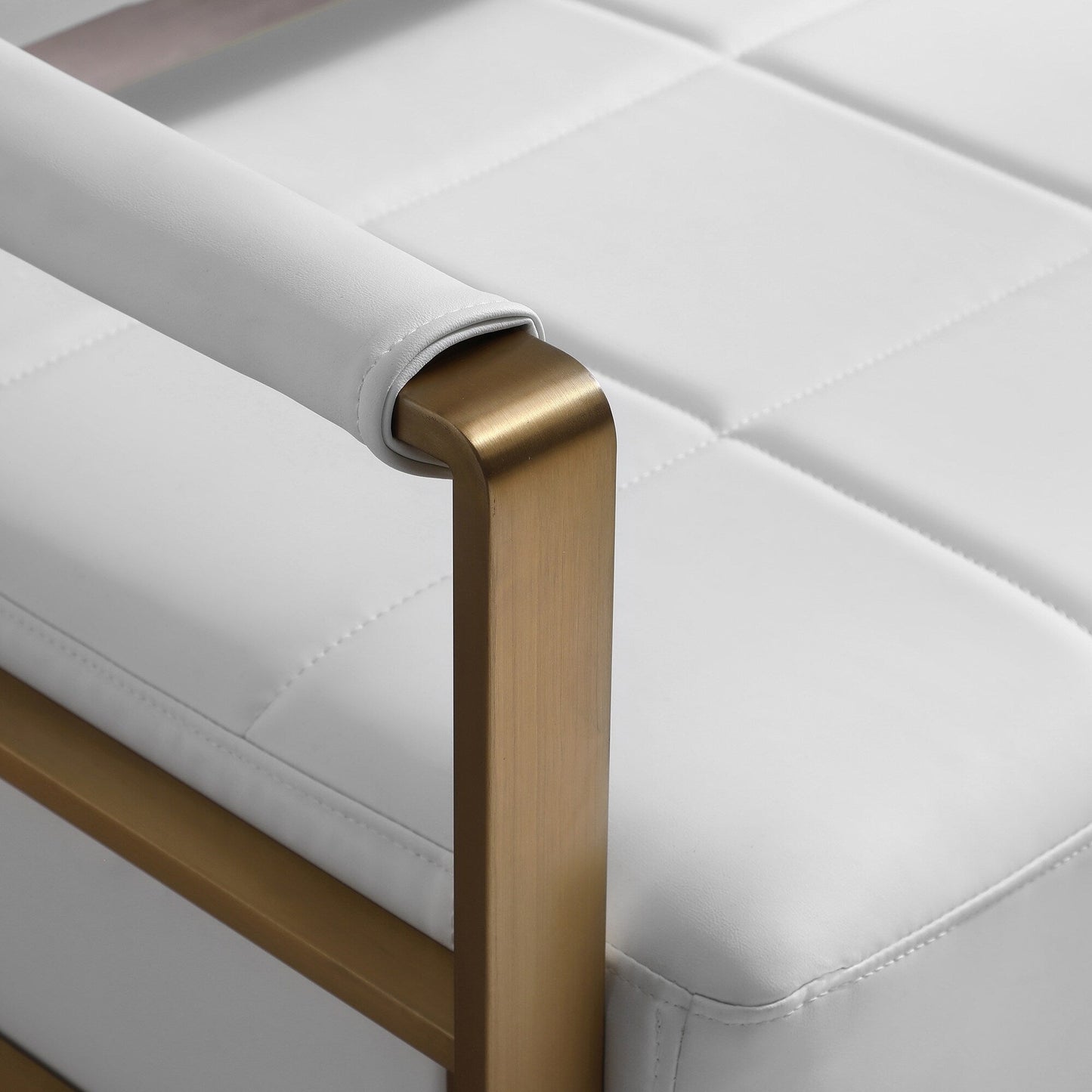 Divano a due posti moderno in similpelle con rivestimento