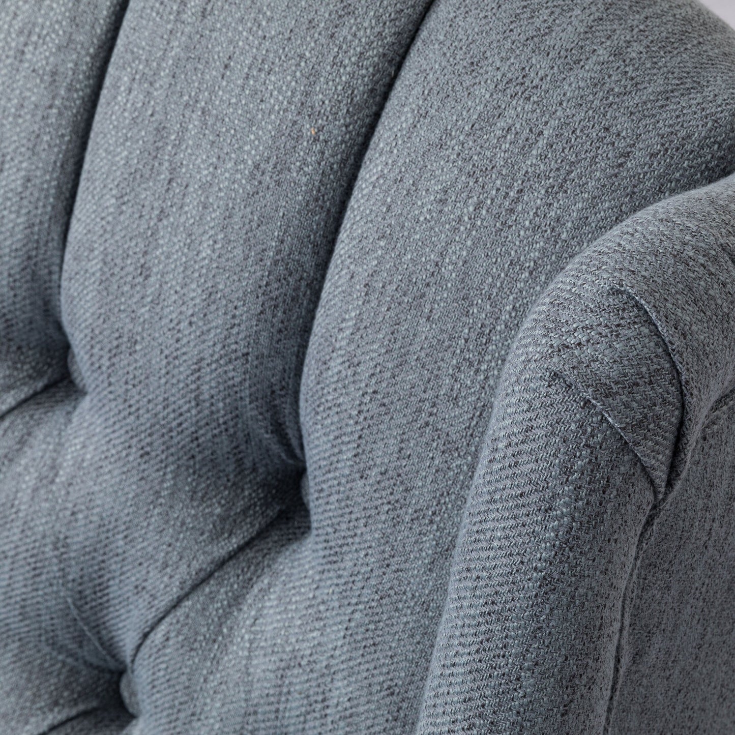 Poltrona reclinabile girevole con schienale trapuntato Mohaven Contemporary di Christopher Knight Home