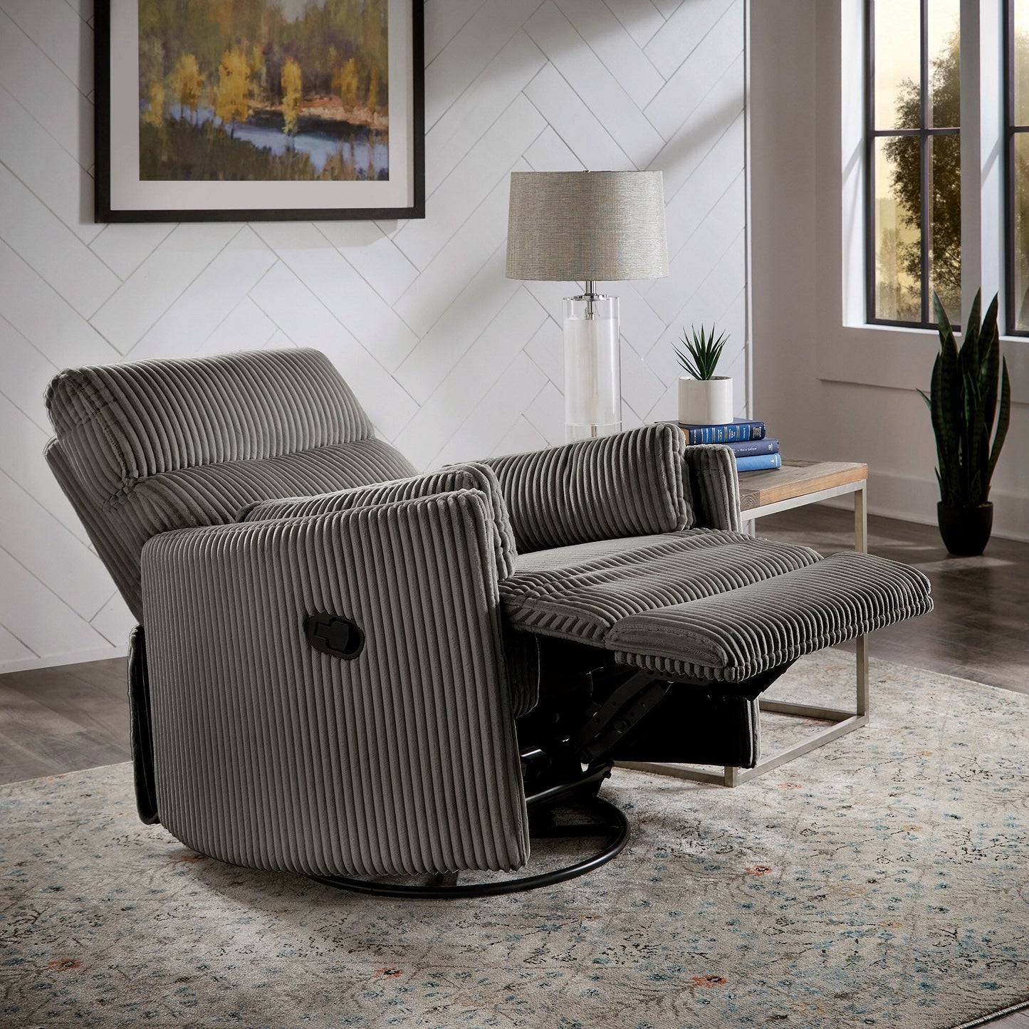 Poltrona reclinabile girevole manuale in velluto a coste Montclair Plush di iNSPIRE Q Classic